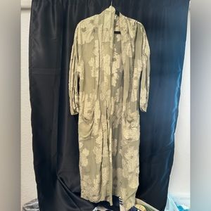 Aritzia Wilfred Durante Floral Kimono Womens Size S Jacket Robe Sage Green